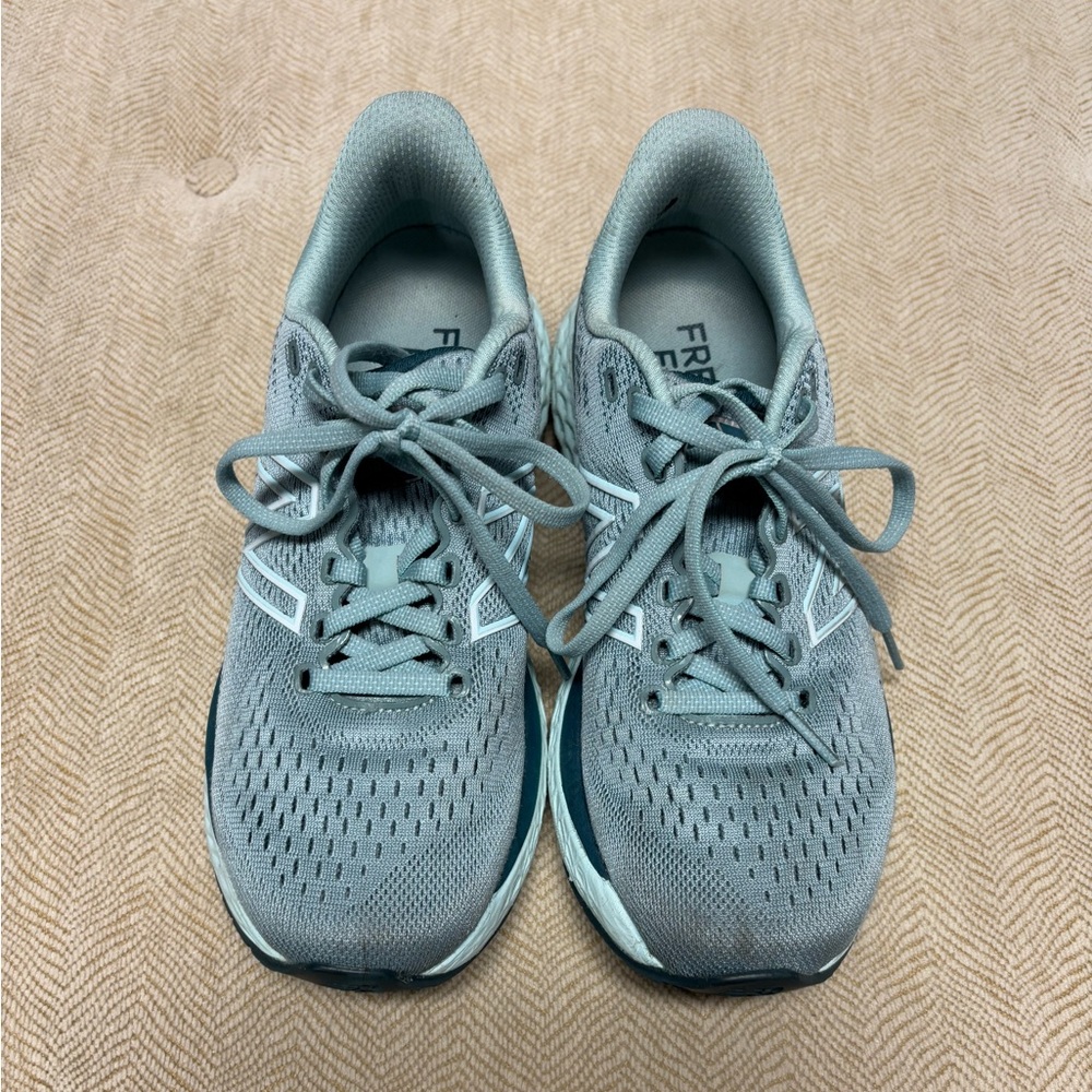NEW BALANCE RUNNING SHOES